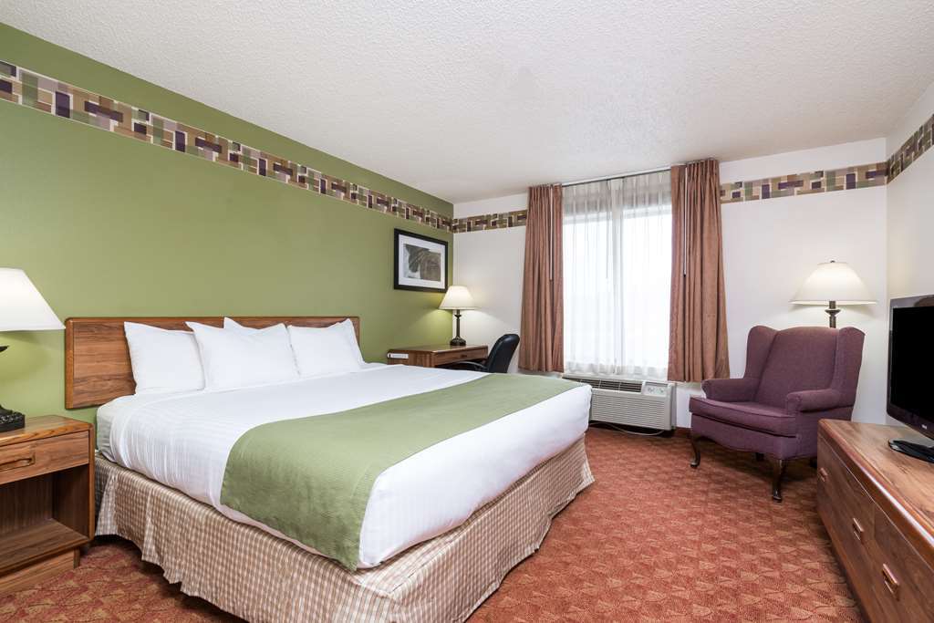 Days Inn & Suites By Wyndham Wausau Quarto foto